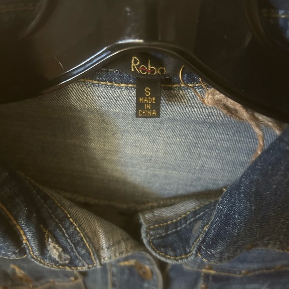 Unique S Denim Jacket embellished w fluer de leis studded back, very flattering. - Picture 6 of 11